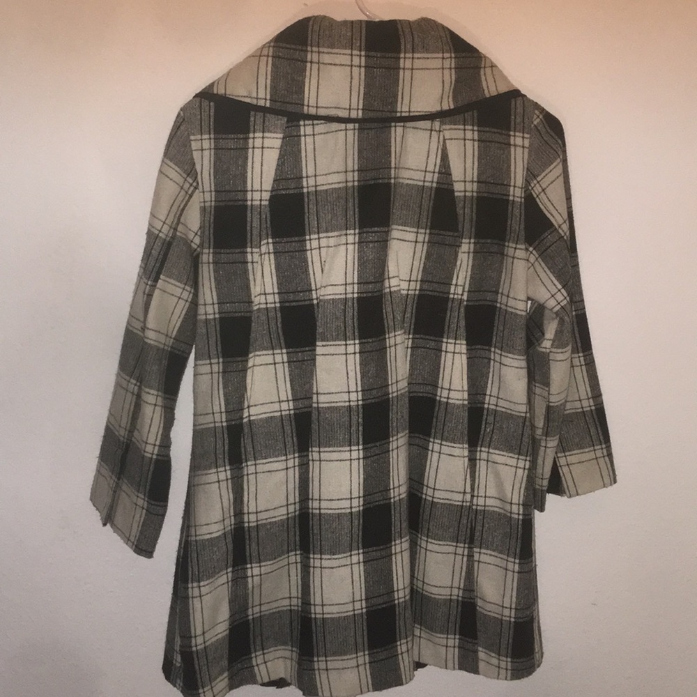 Coat - Picture 4 of 5